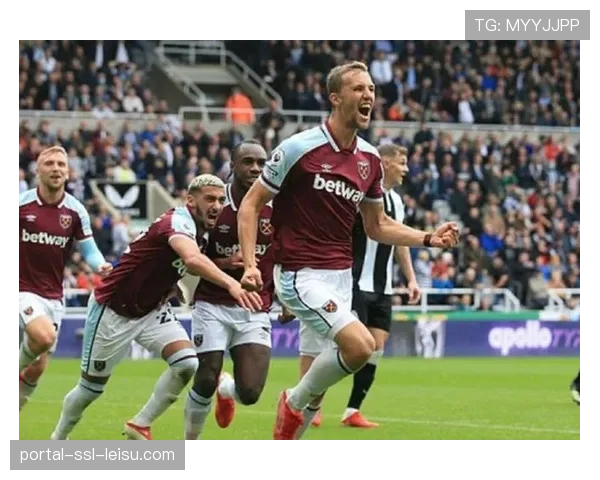 西汉姆联结束主场两连败，重拾保级信心